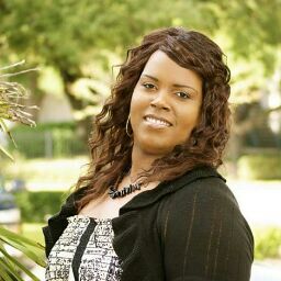 Latoya Simmons Photo 24