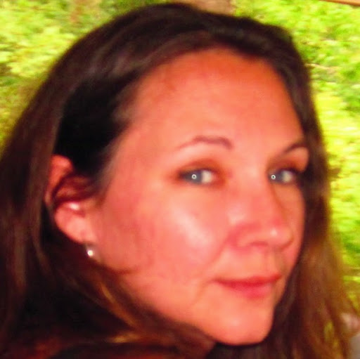 Christine Moore Photo 5