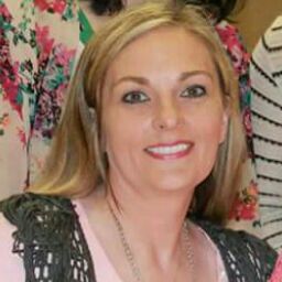 Michelle Cadle Photo 18