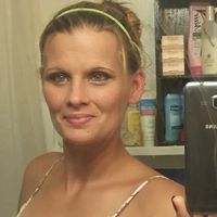 Sarah Hartman Photo 26