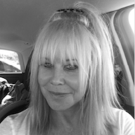 Vicki Holland Photo 9