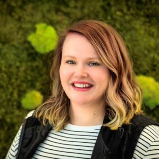 Joanna Peters Photo 39