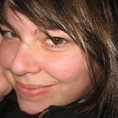 Kelli Bradshaw Photo 15