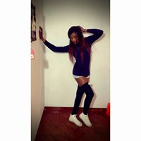 Sarah Love Photo 32