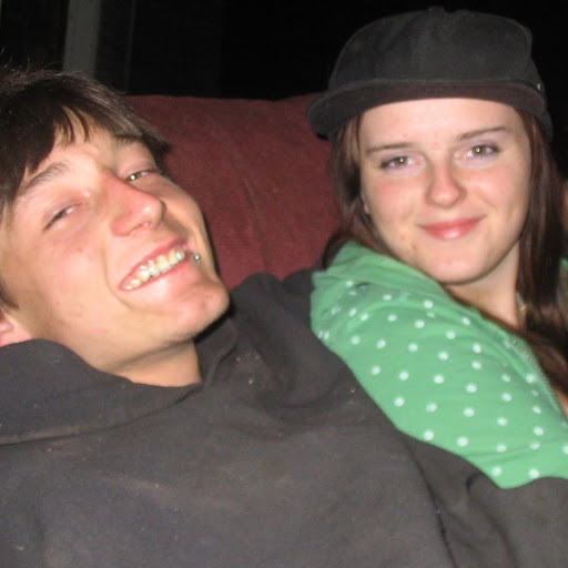Amanda Draper Photo 8