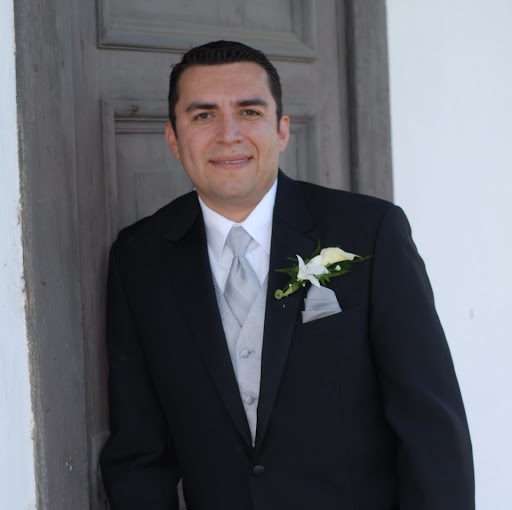 Cesar Macias Photo 38