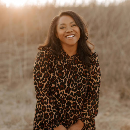 Kimberly Kim Photo 10