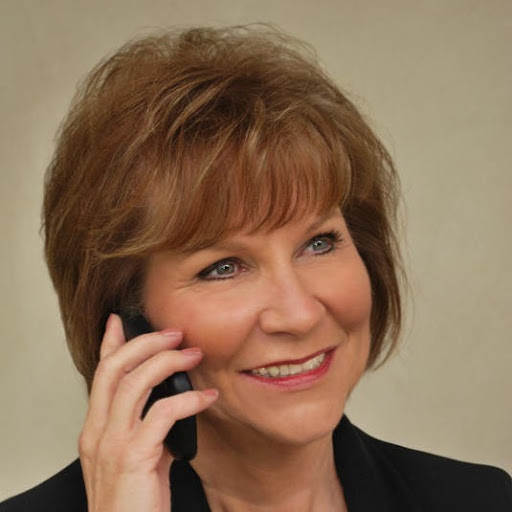Jeanette Young Photo 9