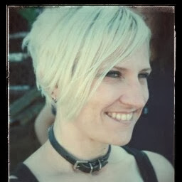 Traci Phillips Photo 43