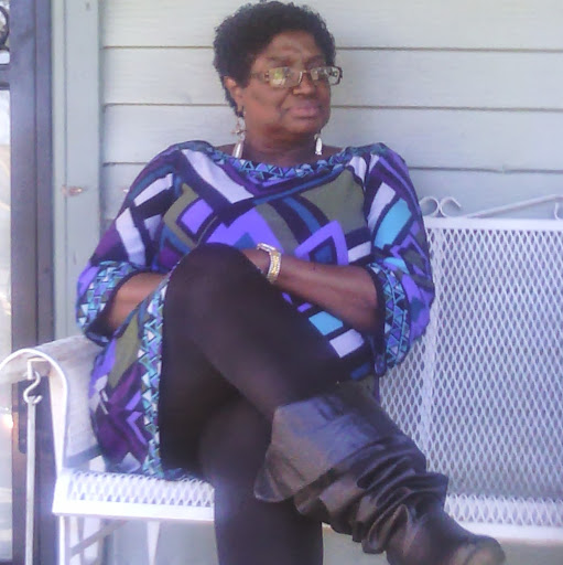 Belinda Hunter Photo 40
