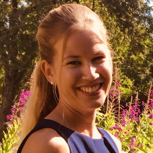 Emma Lindgren Photo 6