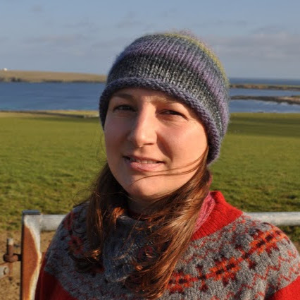 Laura Gilmour Photo 7