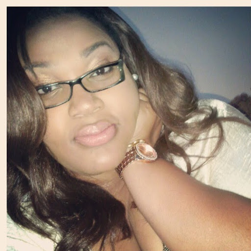 Maya Robinson Photo 9