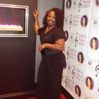 Linda Holmes Photo 31