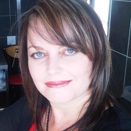 Sandra Barnard Photo 15
