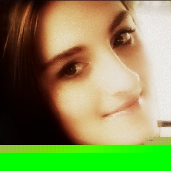 Emily Raymond Photo 38