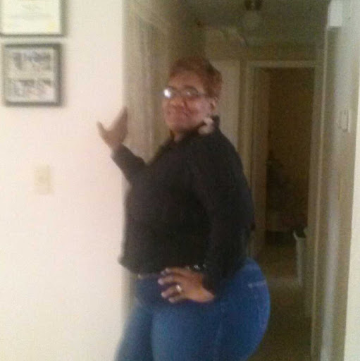 Valerie Ross Photo 12