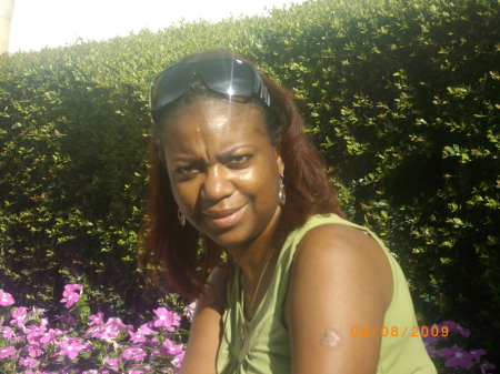Jeannette Jones Photo 8