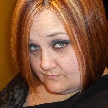 Samantha Gamble Photo 18
