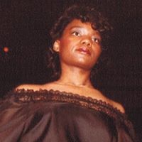 Barbara Dale Photo 24
