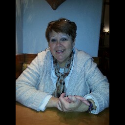 Anne Henry Photo 11