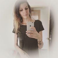 Leah Watson Photo 16