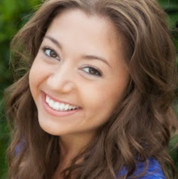 Danielle Scott Photo 12