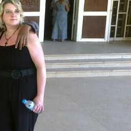 Lisa Draper Photo 7