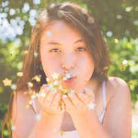 Kristina Hall Photo 25
