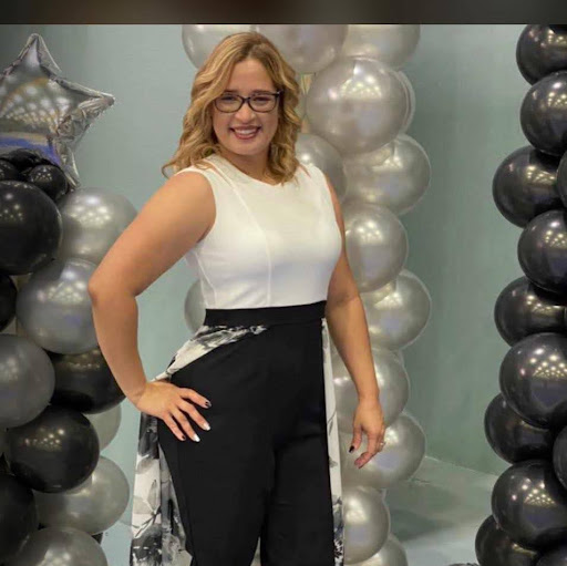 Cynthia Nieves Photo 10