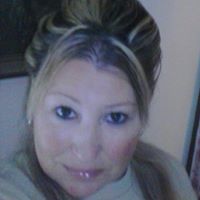 April Mills Photo 31