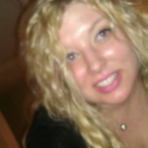 Erica Shore Photo 19