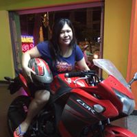 Yen Trinh Photo 26