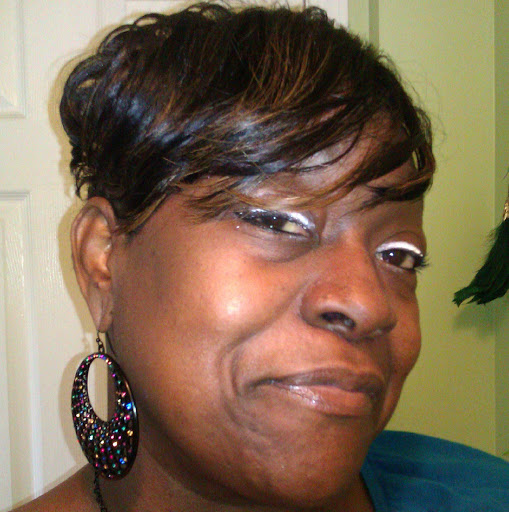 Alisa Williams Photo 32