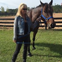 Kelly Dickman Photo 9