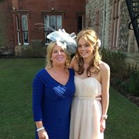 Anna Currie Photo 12