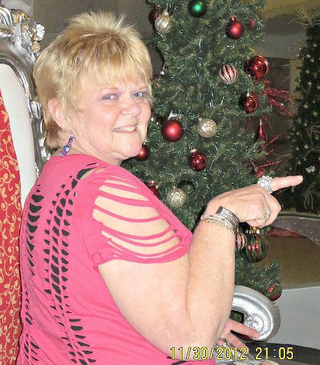 Linda Holder Photo 7