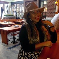 Victoria Doyle Photo 43