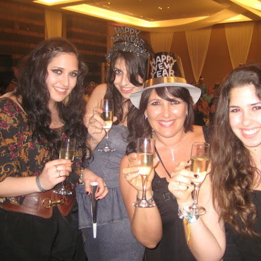 Karen Rosen Photo 18