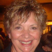 Rebecca Gardner Photo 26