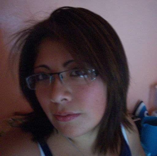Elizabeth Estrada Photo 5