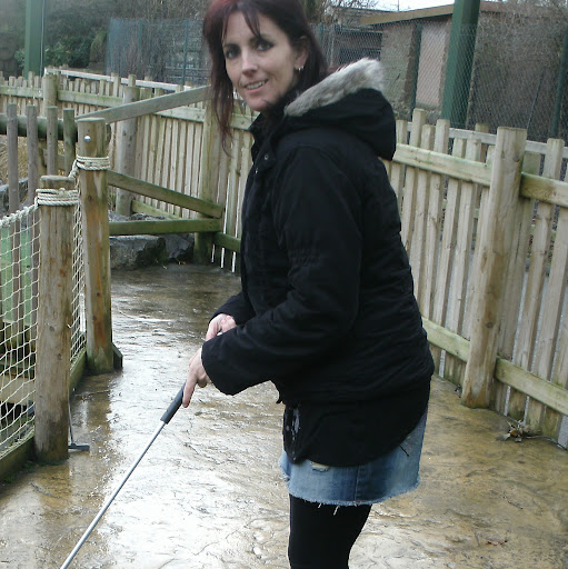 Julie Appleton Photo 26