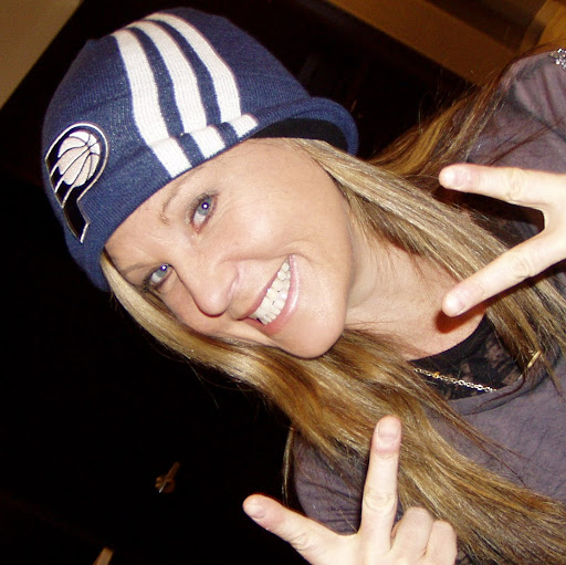 Lori Mannix Photo 7