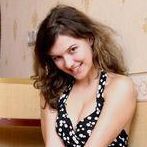 Annie Moss Photo 9