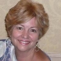 Barbara Healy Photo 19