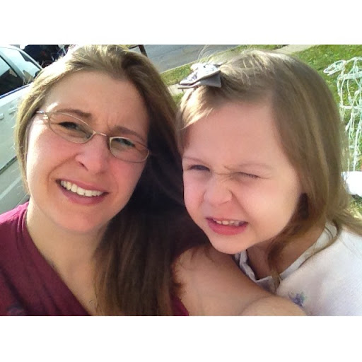 Michelle Riggs Photo 36