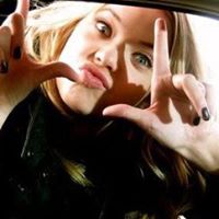 Caroline Fuller Photo 7