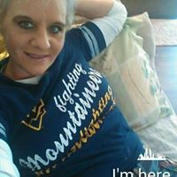 Elizabeth Adkins Photo 27