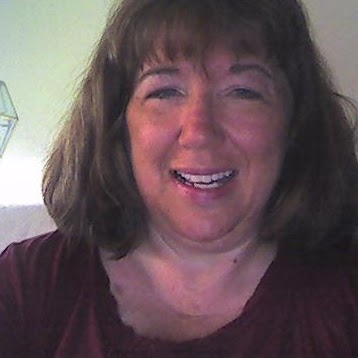 Valerie Leonard Photo 23