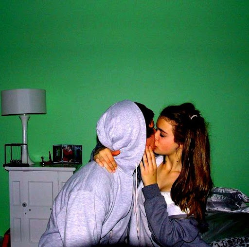 Frankie Evans Photo 35